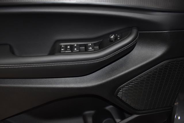 New 2025 Jeep Grand Cherokee Altitude image 27