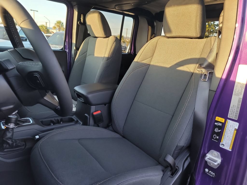 New 2026 Jeep Gladiator Sport AWD/4WD image 18