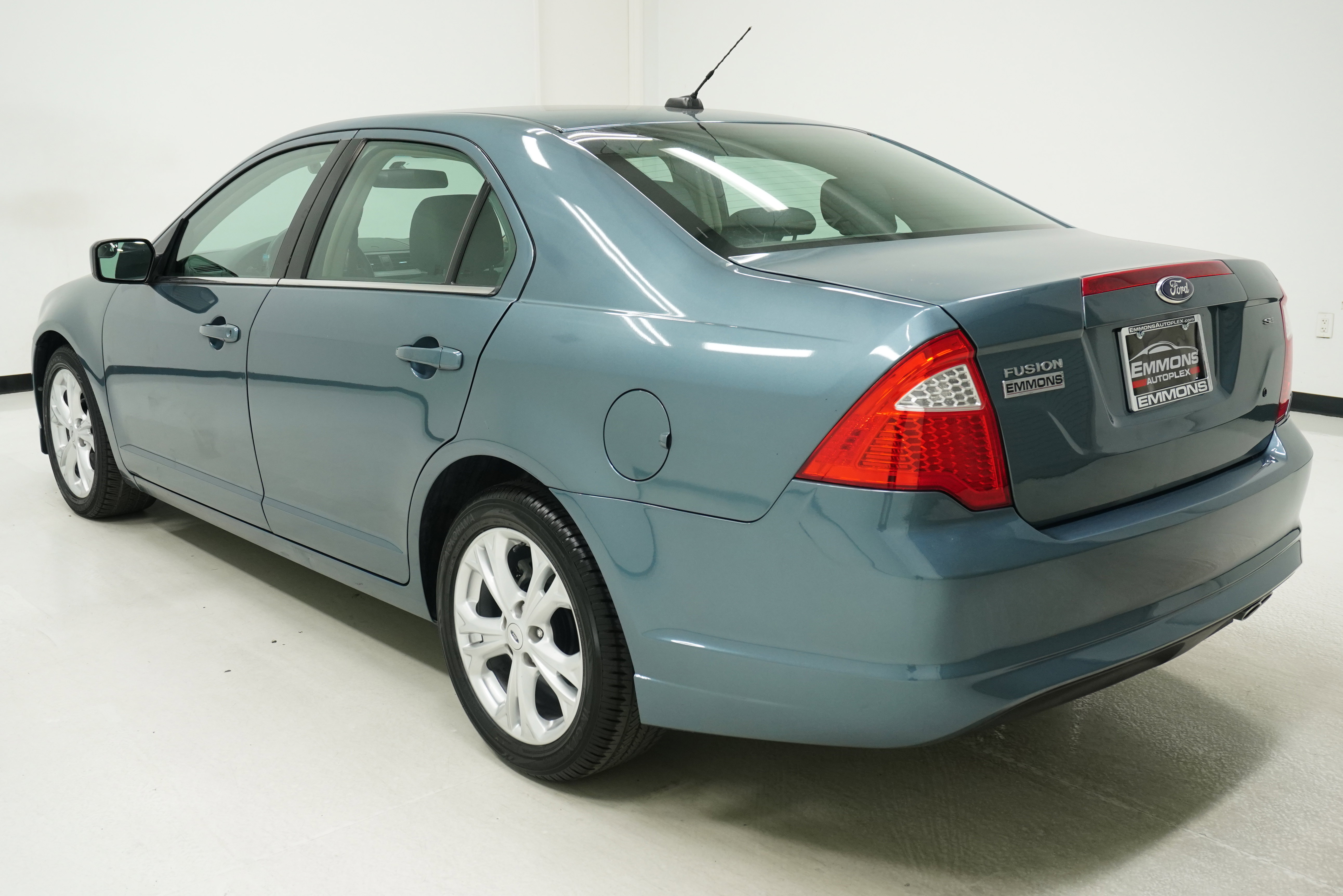 Used 2012 Ford Fusion SE FWD image 6
