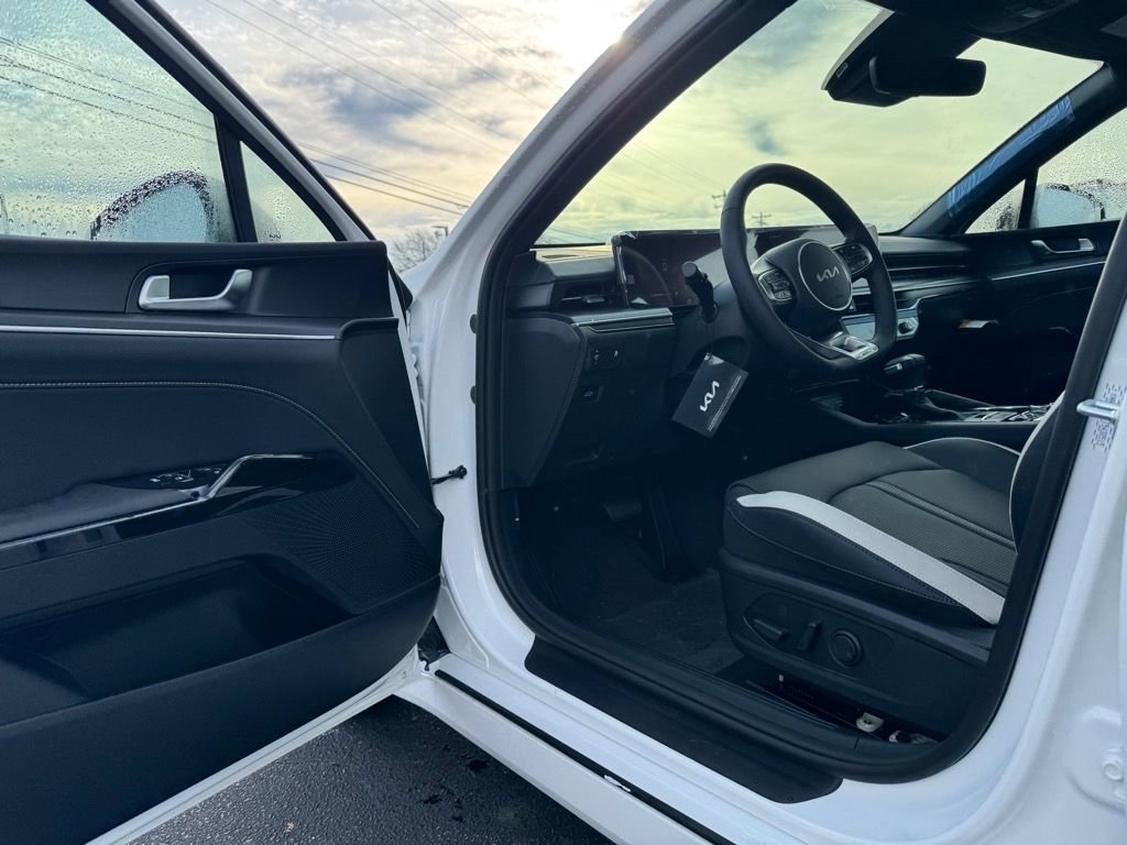 New 2026 Kia K5 GT-Line image 10