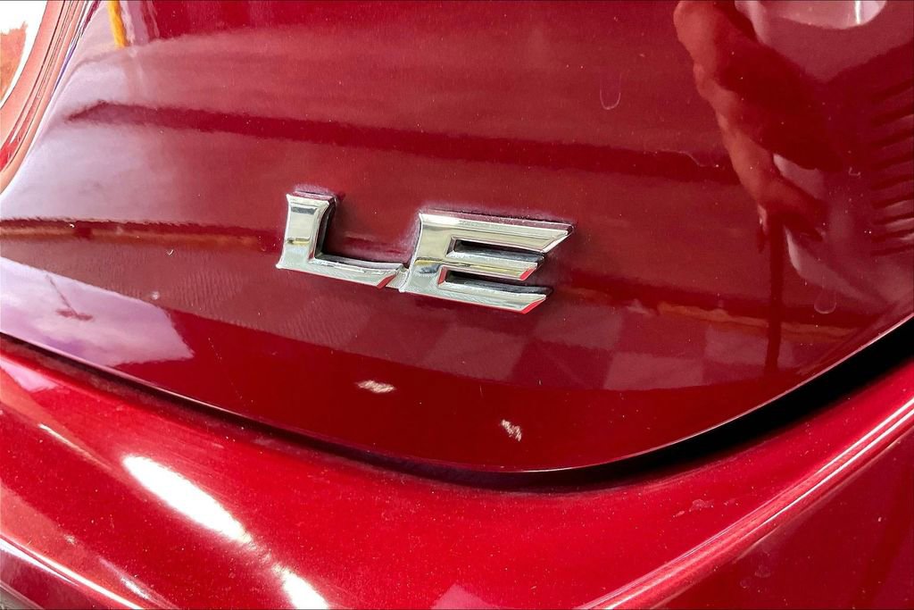 Used 2019 Toyota Camry LE image 40