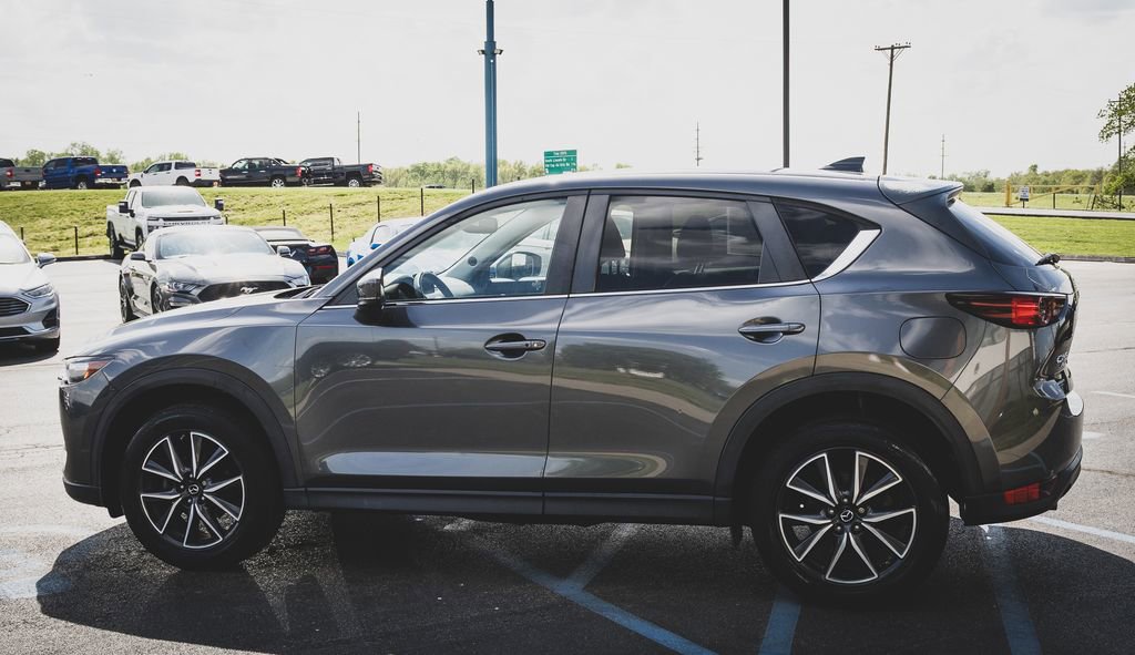 Used 2018 MAZDA CX-5 Touring w/ Preferred Equipment Package AWD/4WD image 7