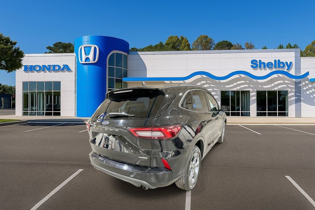 Used 2024 Ford Escape ST-Line image 8