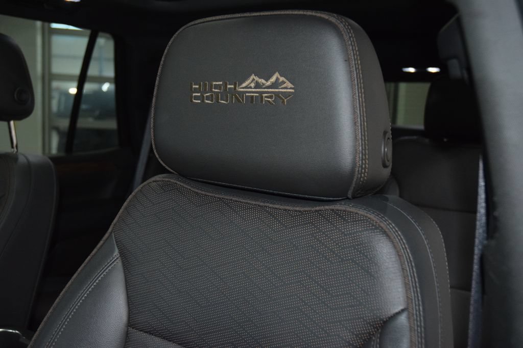 Used 2022 Chevrolet Tahoe High Country AWD/4WD image 40