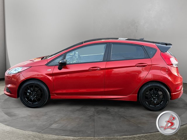 Used 2019 Ford Fiesta ST-Line FWD image 4