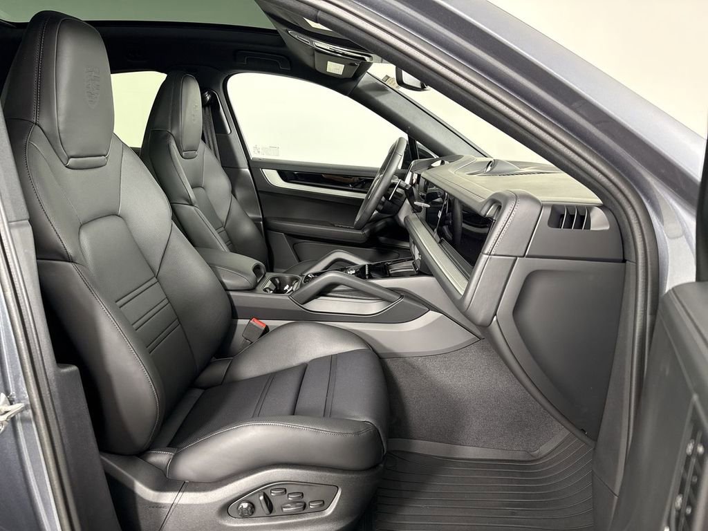 New 2026 Porsche Cayenne S AWD/4WD image 23