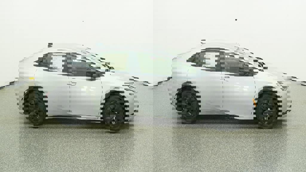 New 2026 Toyota Prius LE image 11