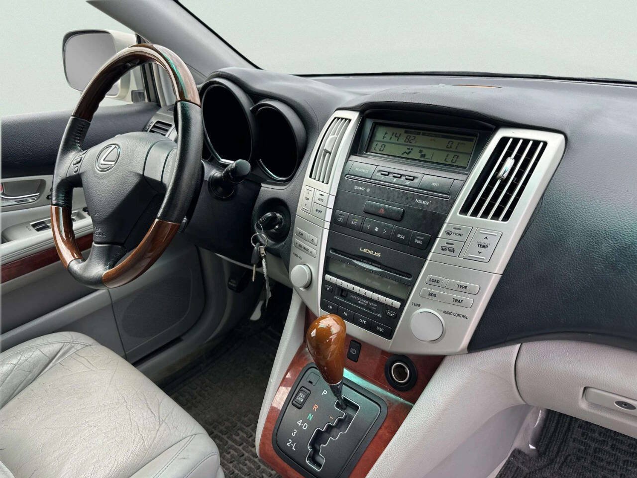 Used 2004 Lexus RX 330 AWD w/ Premium Pkg image 23