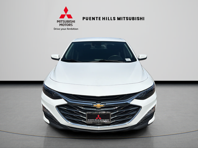 Used 2024 Chevrolet Malibu LT FWD image 2