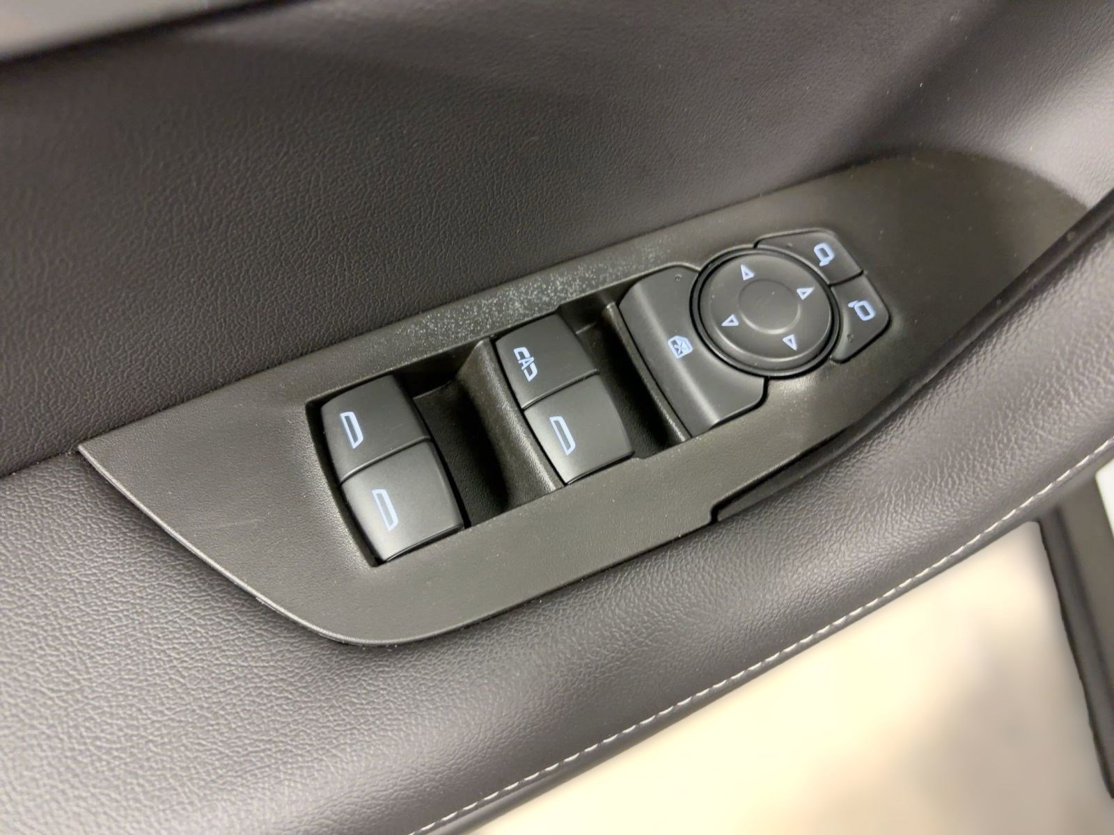 Certified 2025 Chevrolet Blazer LT image 20