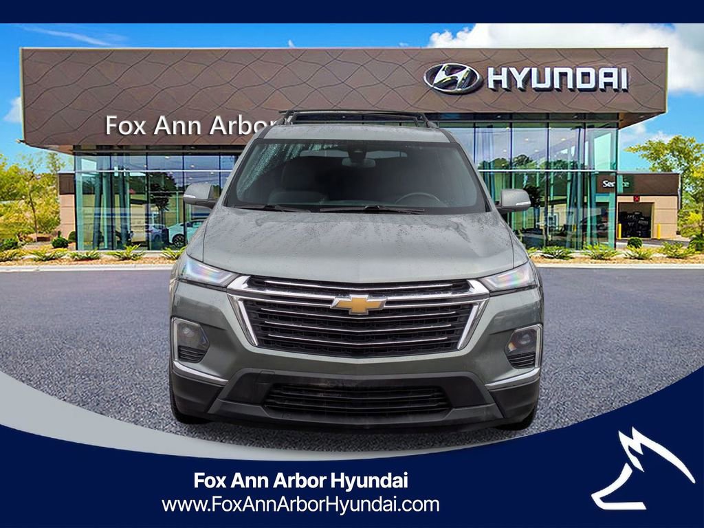 Used 2023 Chevrolet Traverse LT image 8