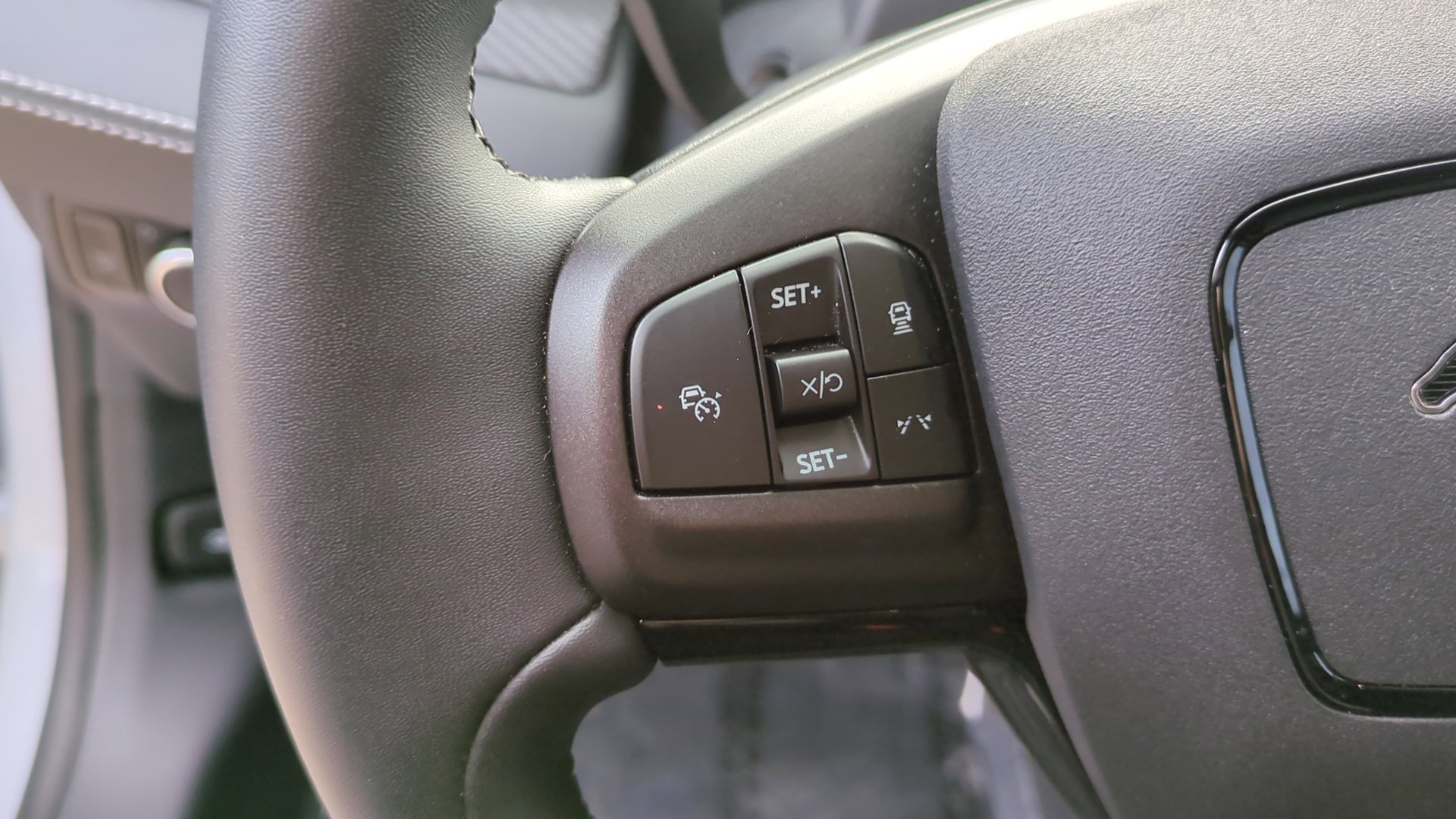 Used 2023 Ford Mustang Mach-E Premium image 18