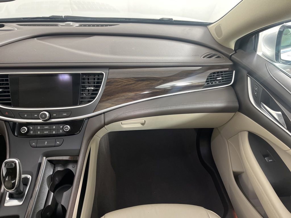 Used 2017 Buick LaCrosse Premium image 17