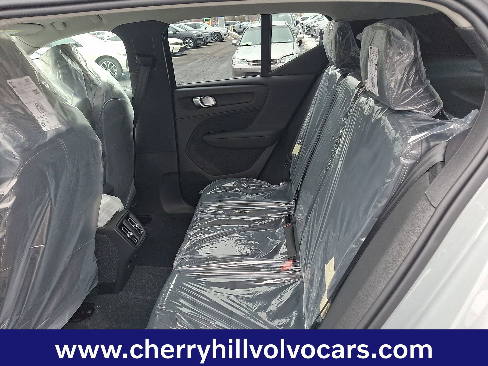 New 2026 Volvo XC40 B5 Core w/ Protection Package Premier image 7