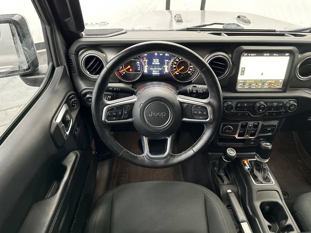 Used 2018 Jeep Wrangler Unlimited Sahara AWD/4WD image 22