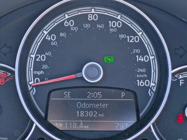 Used 2019 Volkswagen Beetle 2.0T FWD image 12
