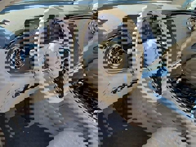 Used 2022 Mercedes-Benz EQS 450+ Sedan image 9