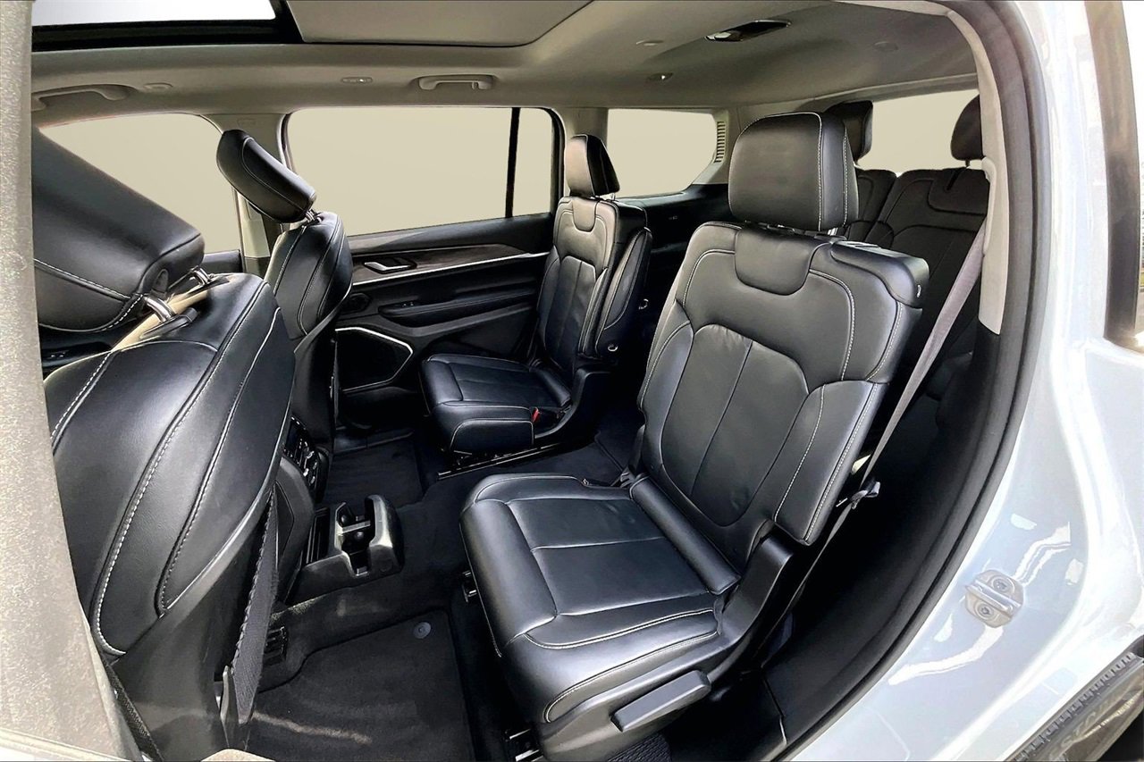 Certified 2022 Jeep Grand Cherokee L Limited image 23