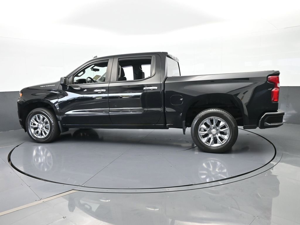 Used 2020 Chevrolet Silverado 1500 Custom w/ Custom Value Package image 3