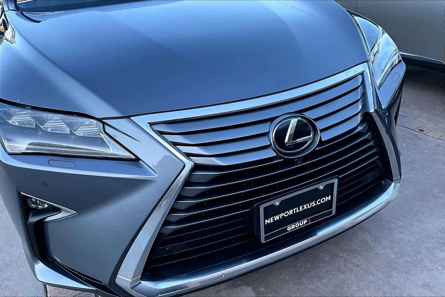 Used 2018 Lexus RX 350L Luxury w/ Accessory Package FWD image 28