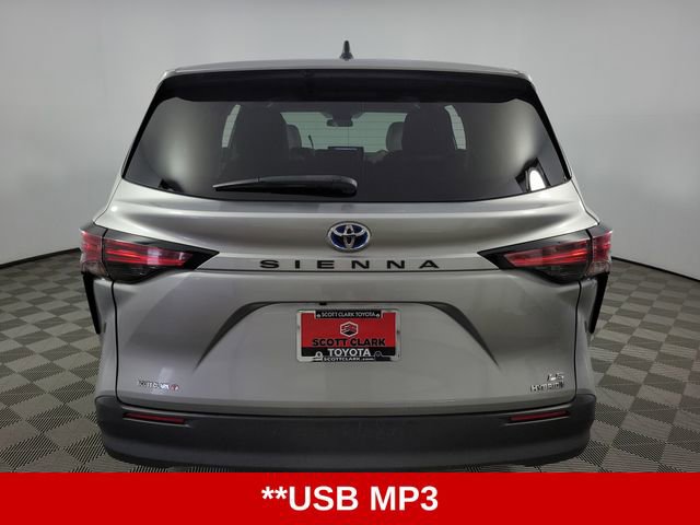 Used 2022 Toyota Sienna LE FWD image 7