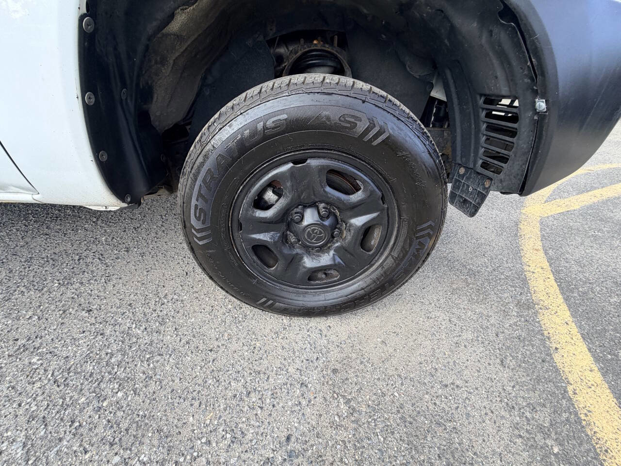 Used 2012 Toyota Tacoma 2WD Regular Cab image 20