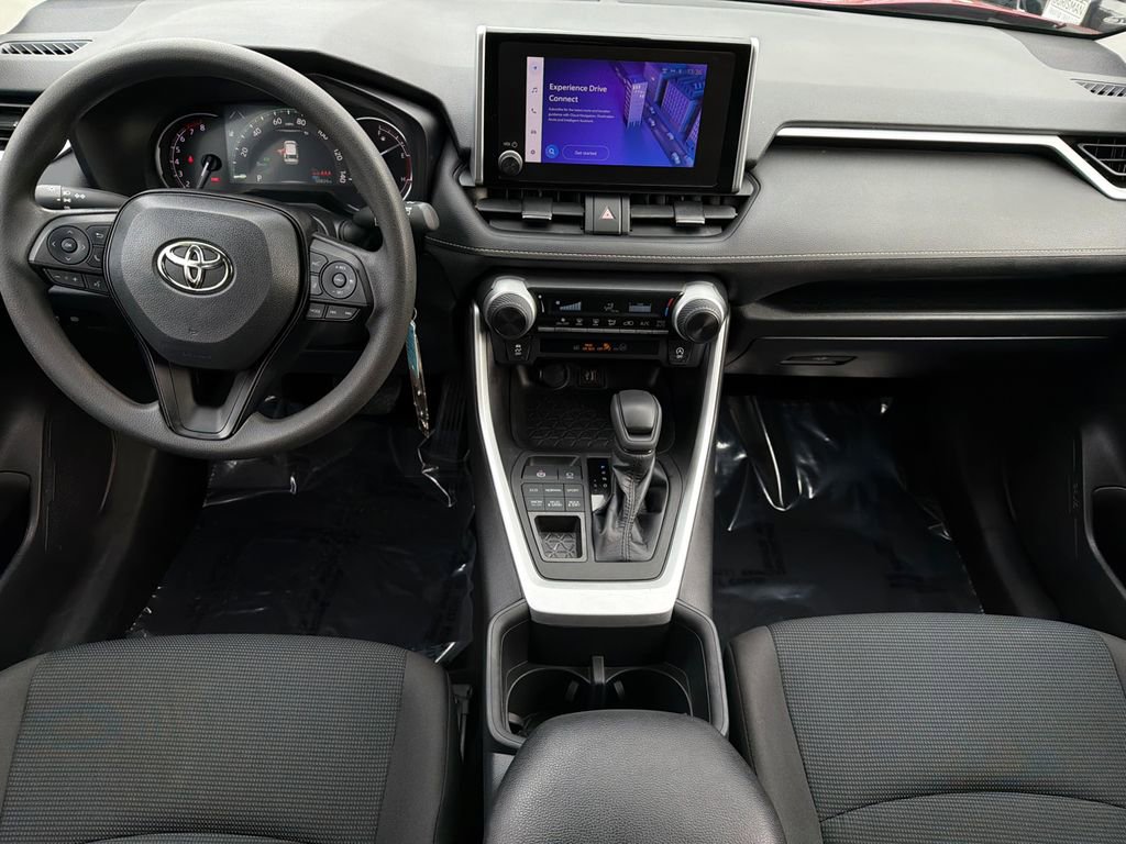 Used 2023 Toyota RAV4 LE image 17