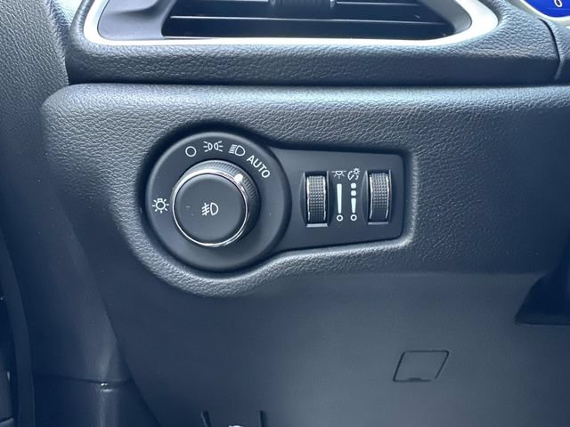 Used 2022 Chrysler Pacifica Touring-L w/ S Appearance Package FWD image 75