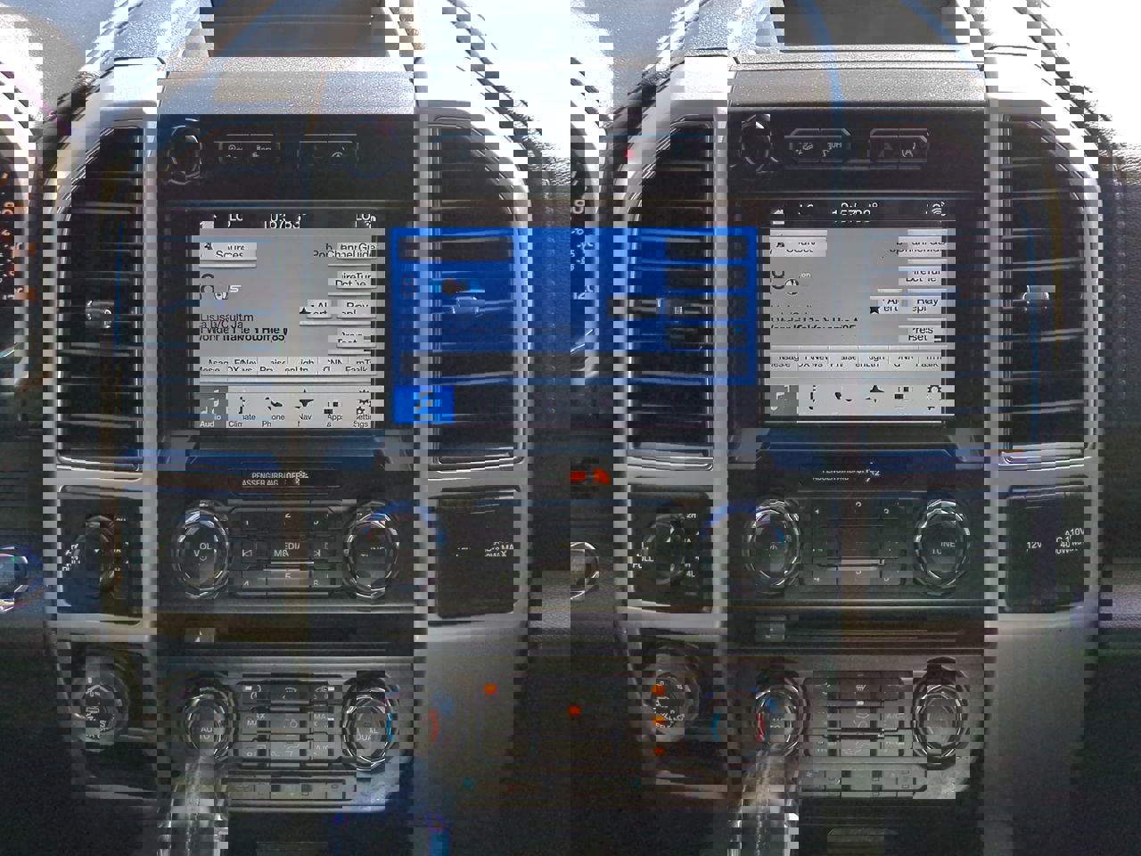 Used 2018 Ford F150 Lariat w/ Trailer Tow Package image 16