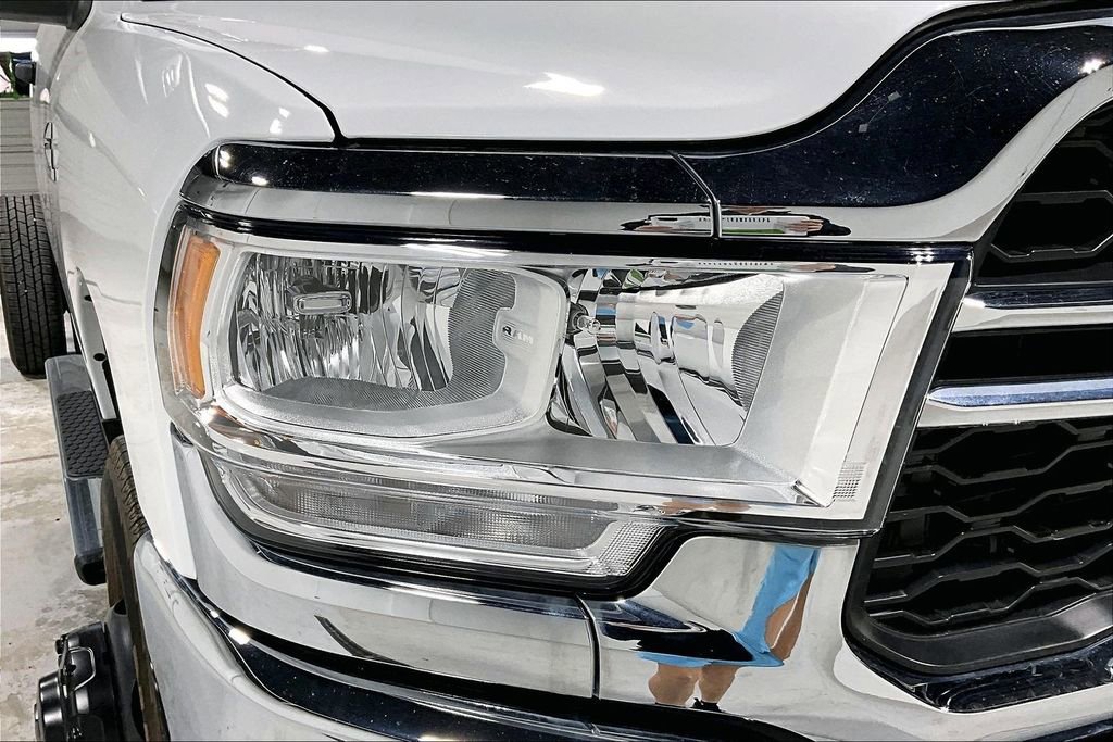 Used 2024 RAM 3500 Tradesman AWD/4WD image 32