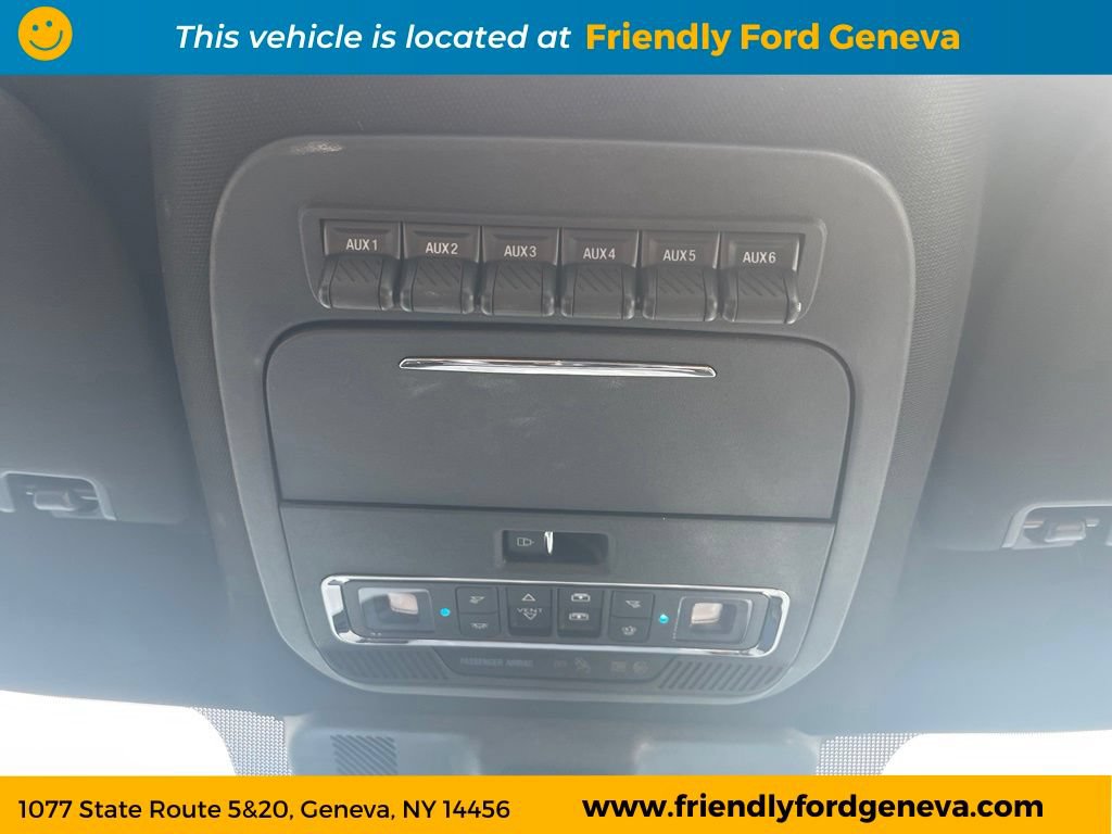 Used 2025 Ford F350 Lariat w/ Lariat Ultimate Package AWD/4WD image 28
