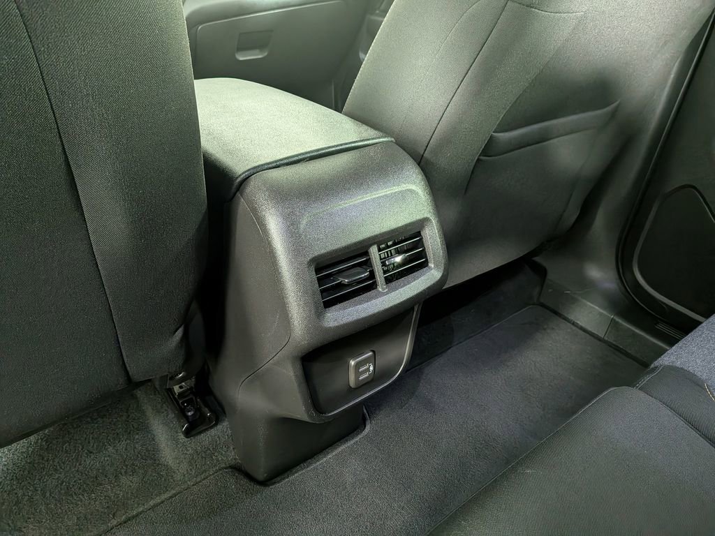 Certified 2024 Chevrolet Equinox LT image 36