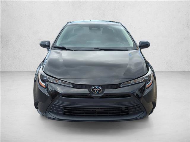 Used 2024 Toyota Corolla LE FWD image 2