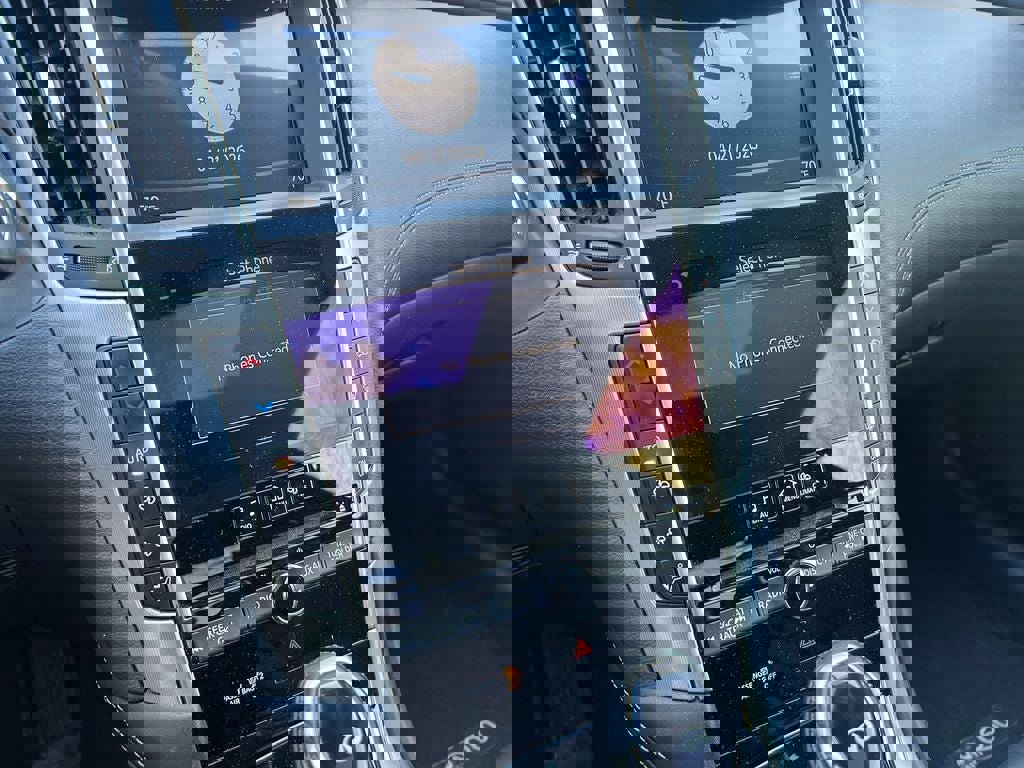 Used 2017 INFINITI Q60 w/ Cargo Package AWD/4WD image 29