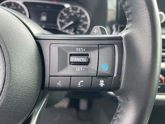 Used 2024 Nissan Pathfinder SV image 15