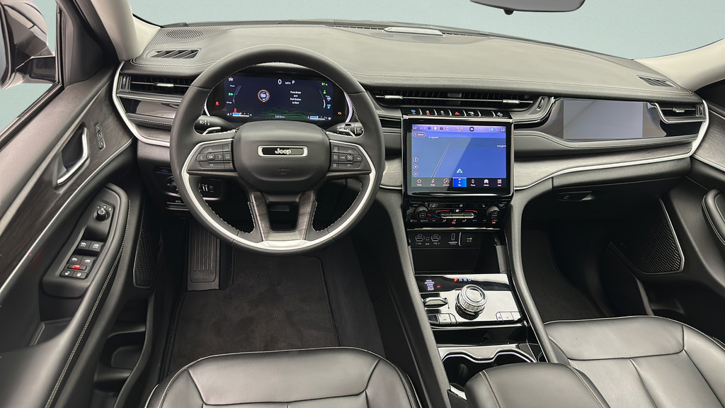 Used 2023 Jeep Grand Cherokee 4WD 4xe image 12