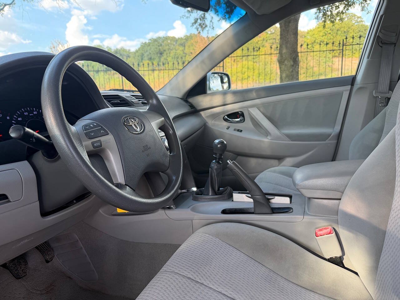 Used 2011 Toyota Camry FWD image 10