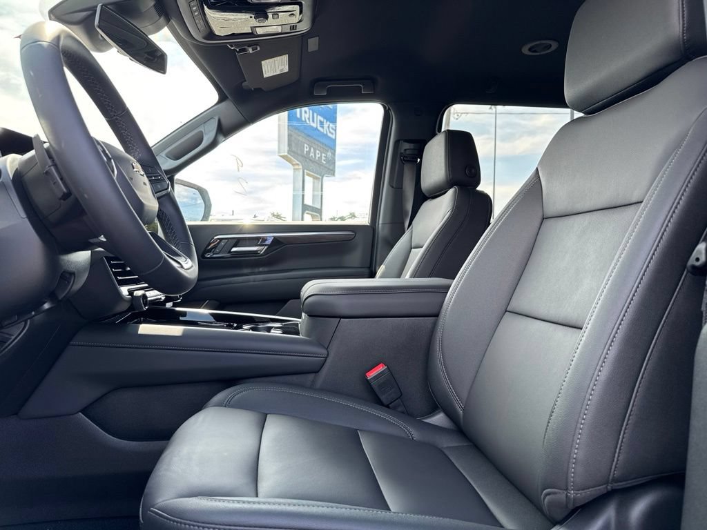 New 2026 Chevrolet Suburban LT AWD/4WD image 17