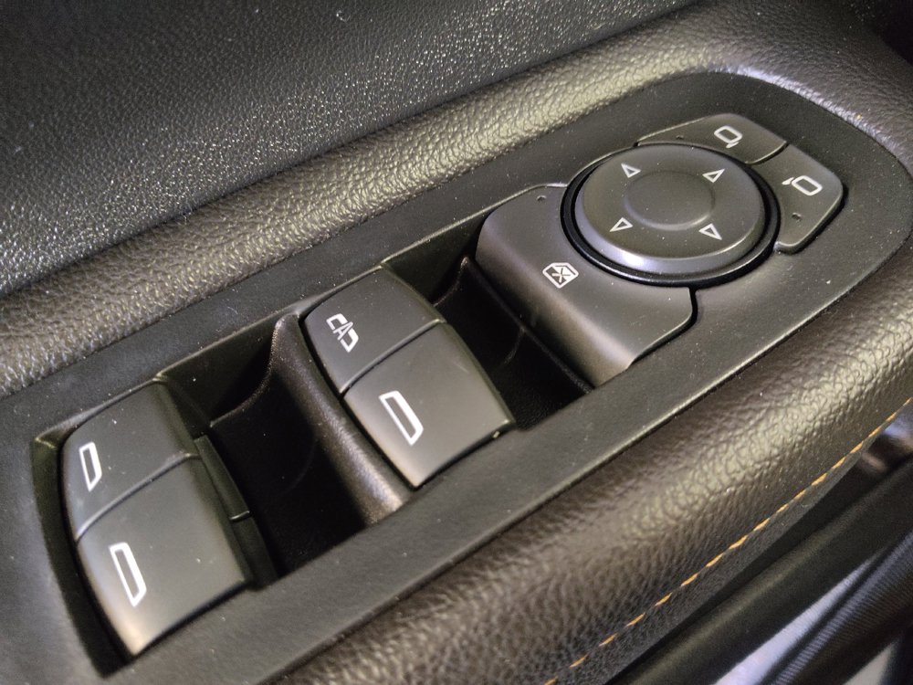 Used 2020 GMC Terrain SLT image 27