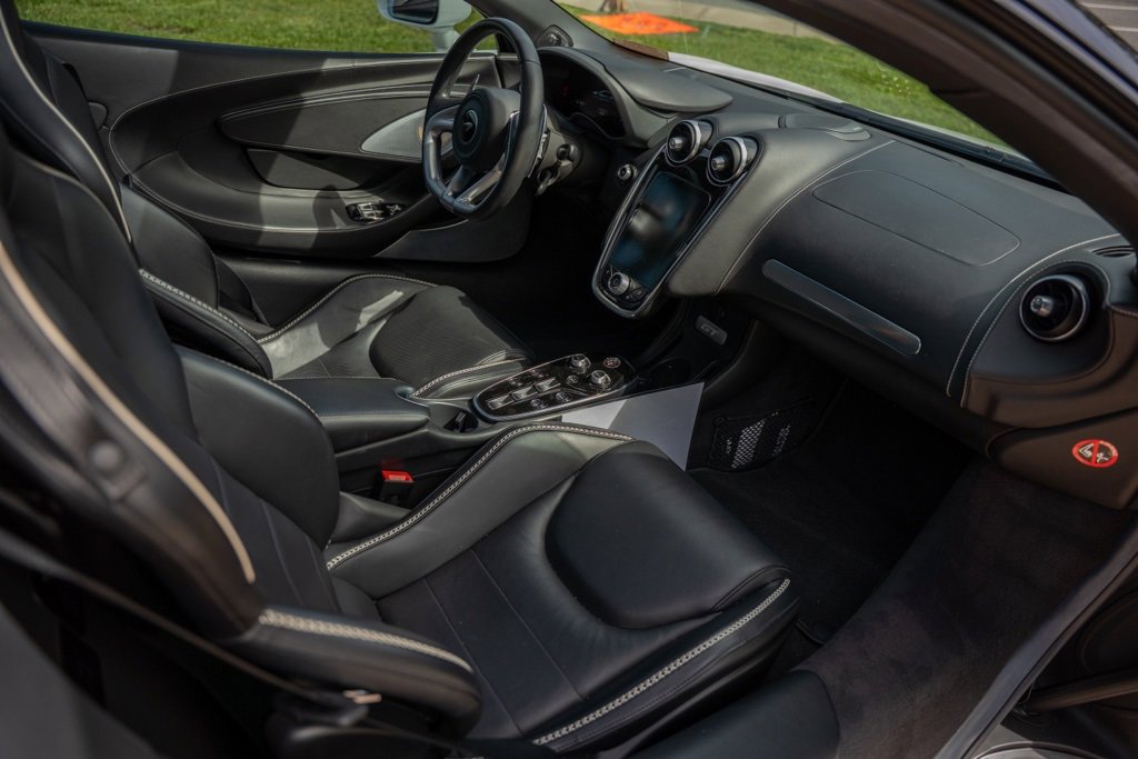 Used 2021 McLaren GT image 18