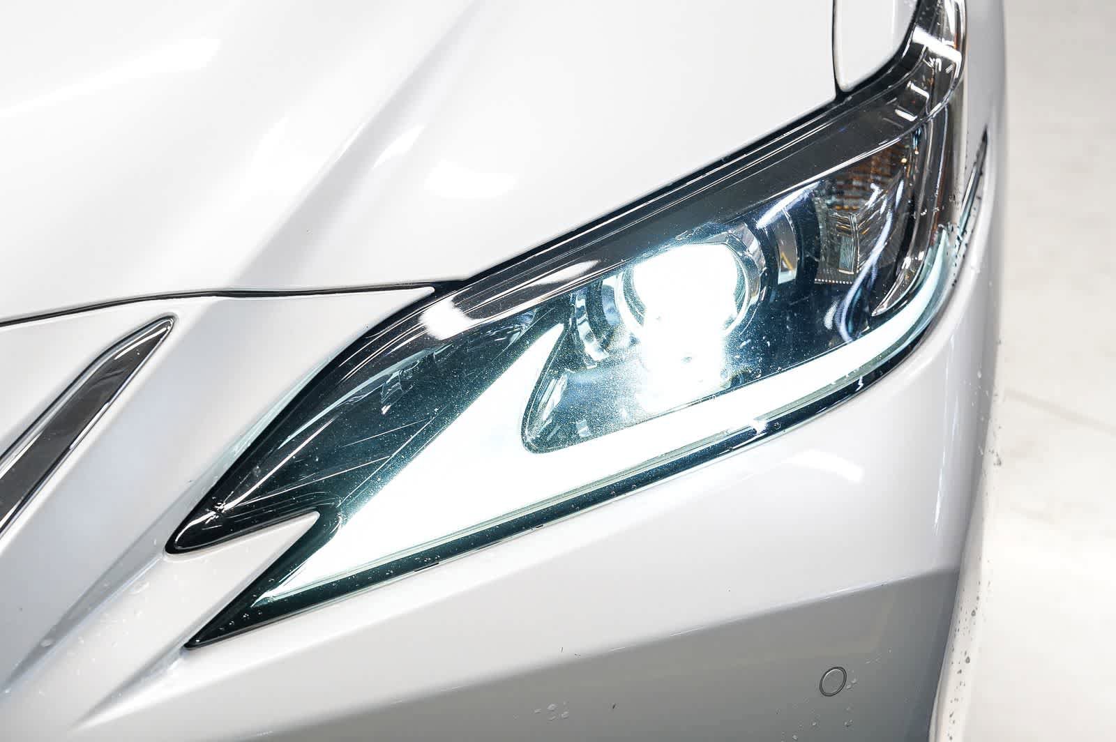 Used 2023 Lexus ES 300h w/ Premium Package FWD image 7