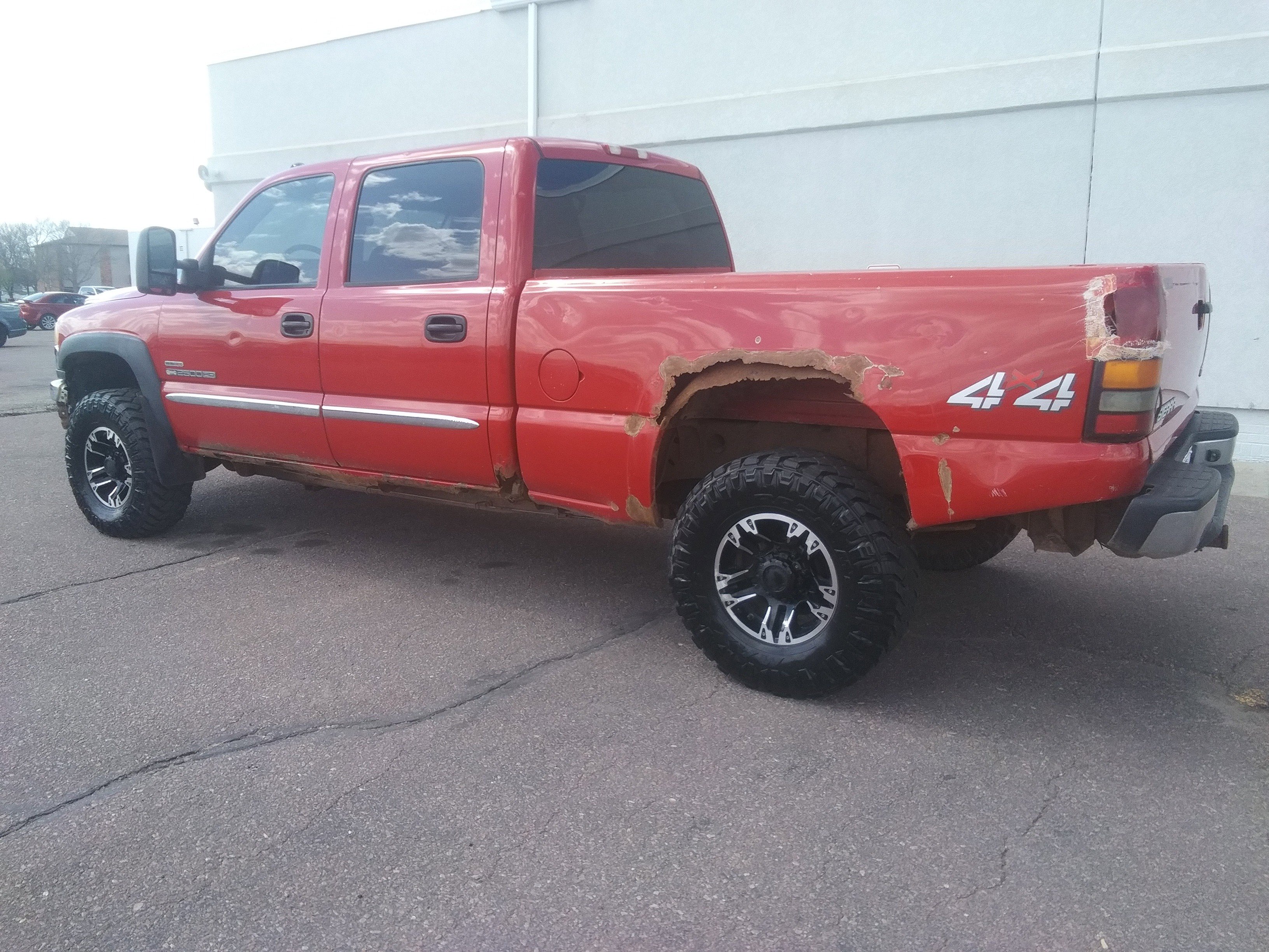 Used 2005 GMC Sierra 2500 SLE w/ Heavy-Duty Power Package image 7