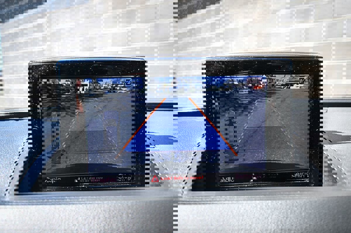 Used 2016 Audi Q3 2.0T Premium Plus w/ Technology Package image 11