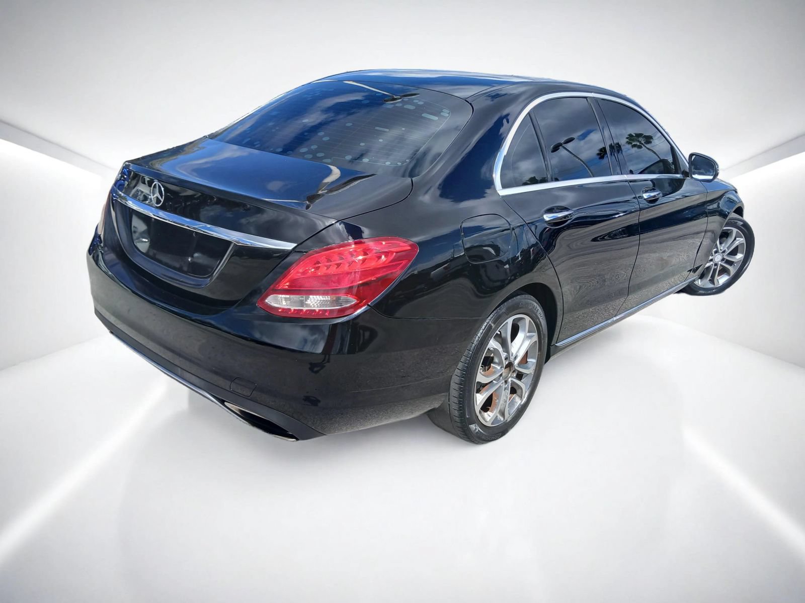 Used 2017 Mercedes-Benz C 300 Sedan w/ Premium 1 Package image 4