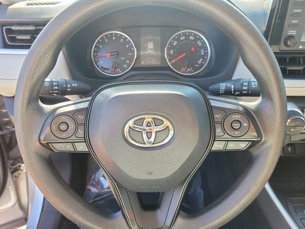 Used 2021 Toyota RAV4 XLE w/ Convenience Package AWD/4WD image 19