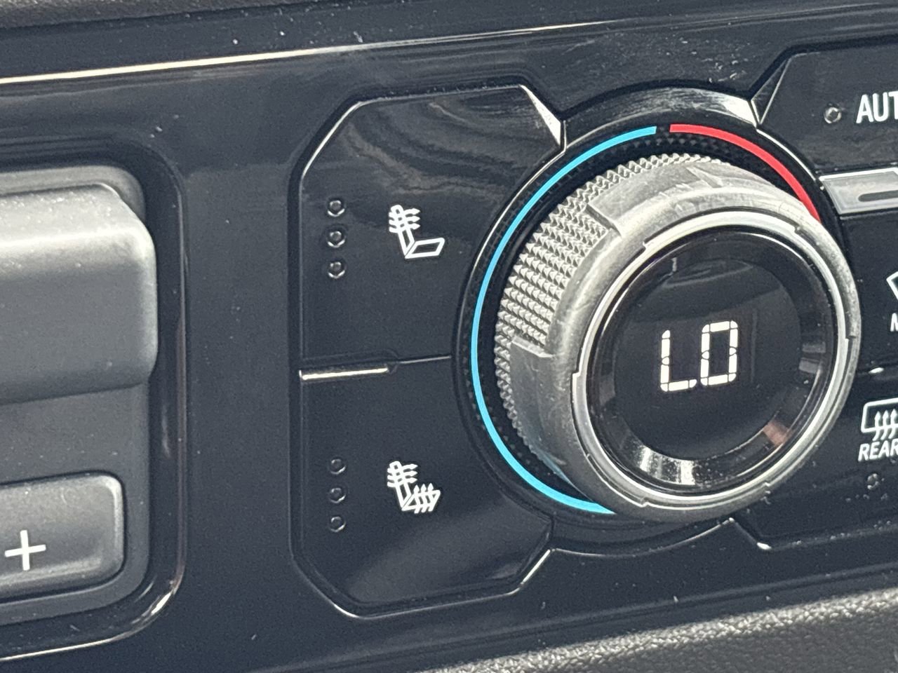 Used 2025 Chevrolet Silverado 3500 LT image 21