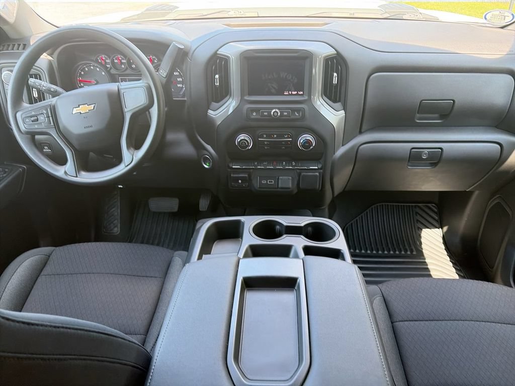 Used 2025 Chevrolet Silverado 2500 Custom w/ Custom Convenience Package AWD/4WD image 8