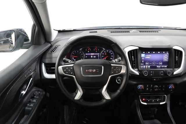 Used 2024 GMC Terrain SLT AWD/4WD image 12