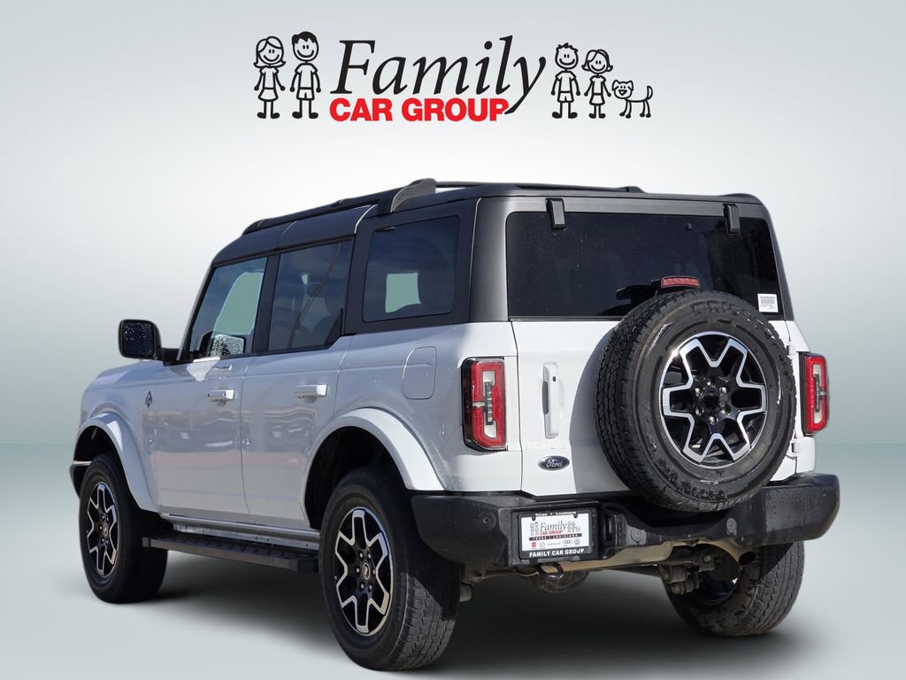 Used 2023 Ford Bronco Outer Banks image 3