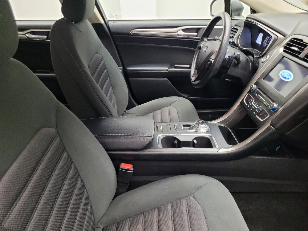 Used 2017 Ford Fusion SE w/ Fusion SE Technology Package FWD image 21